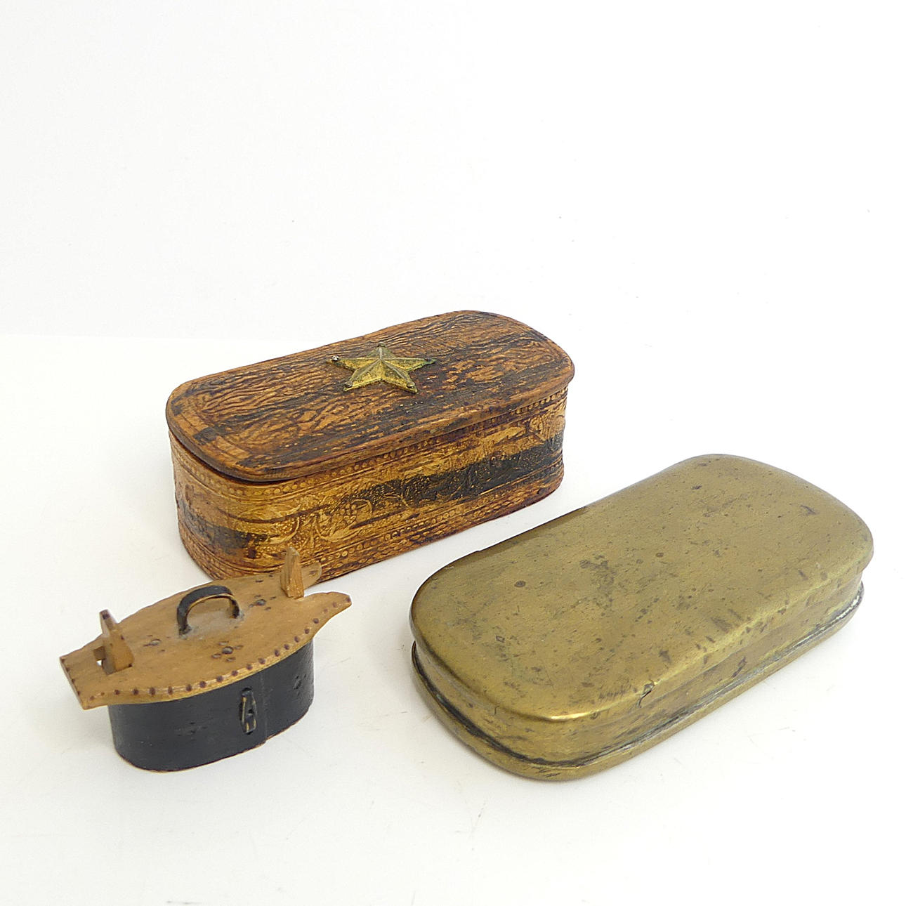 CAJAS, latón azul, 3 piezas.