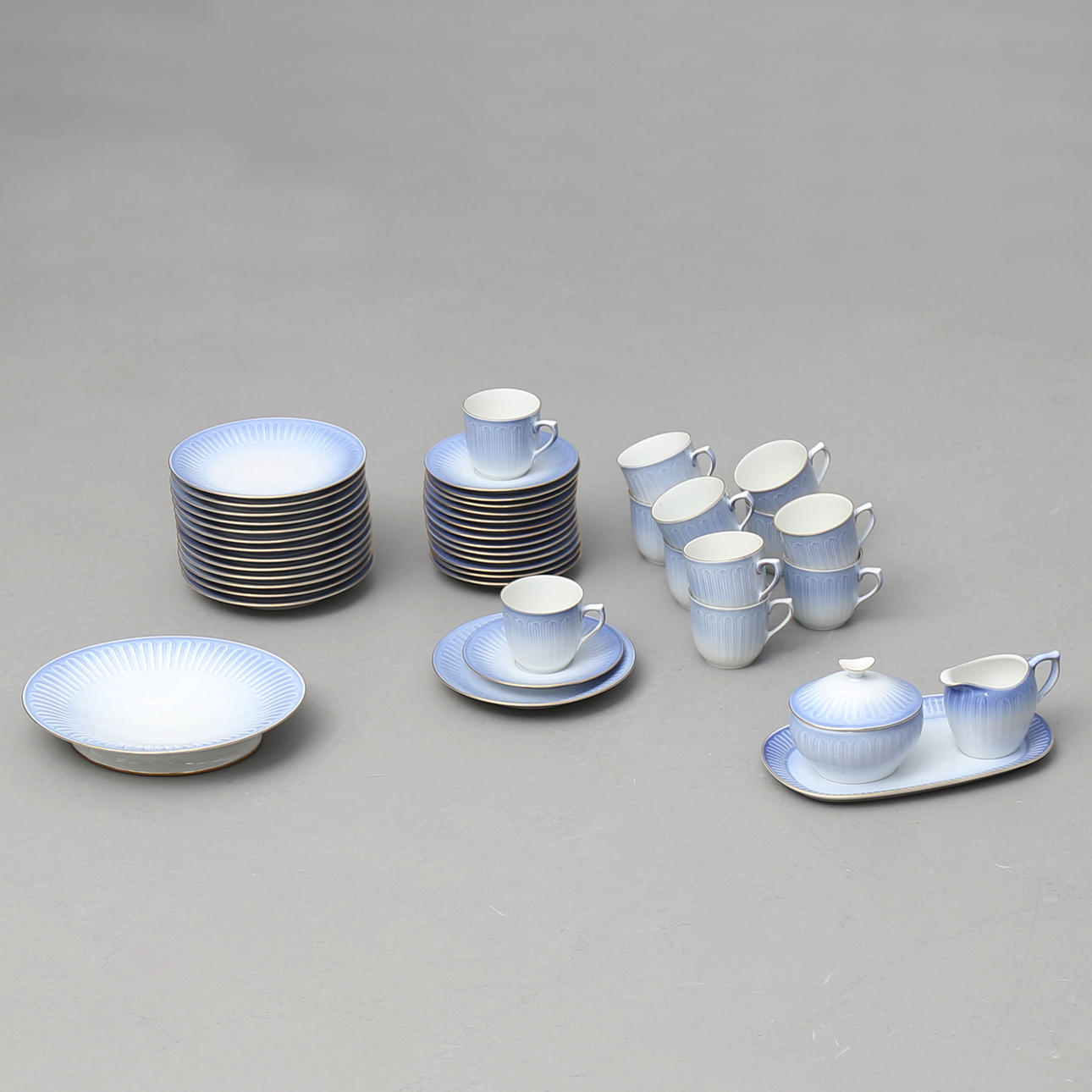 KAFFESERVIS, 44 delar, porslin, modell 'Ballerina', Bing & Gröndal, Danmark.