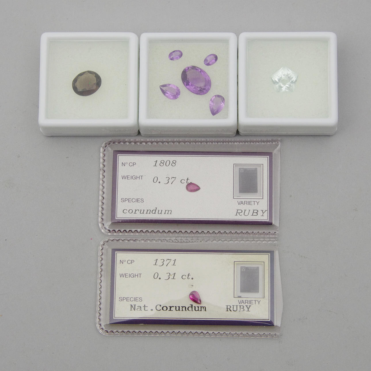 ÄDELSTENAR, rubiner, ametister, rökkvarts samt bergskristall.