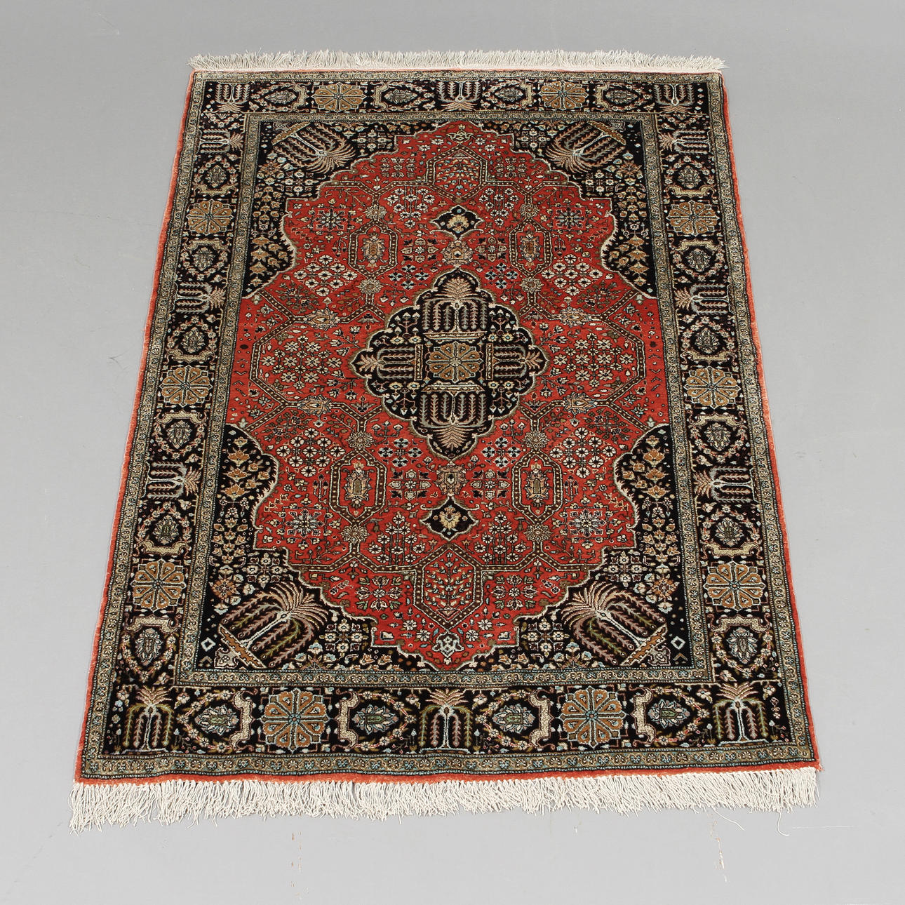 ORIENTALISK MATTA, Ghom, silke, 165 x 108 cm.