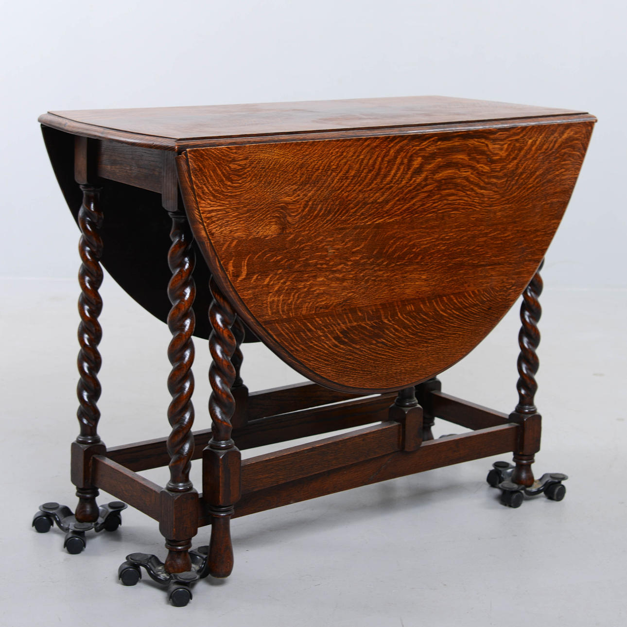KLAFFBORD, barockstil, 1900-tal.