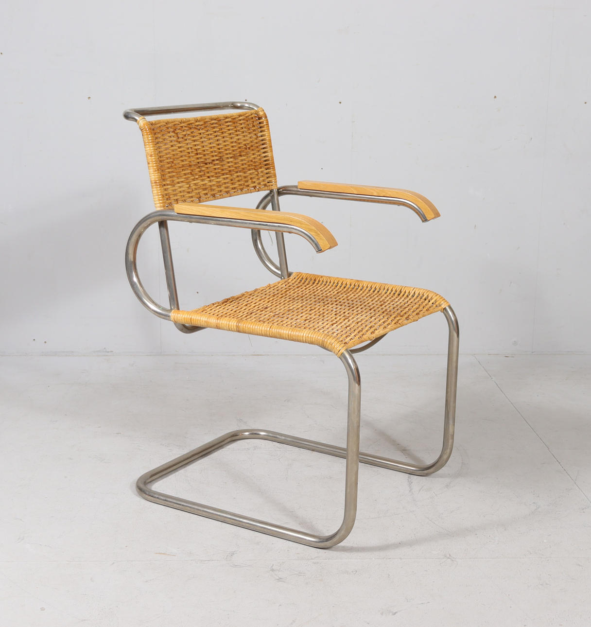 MARCEL BREUER. 2er Set Freischwinger mit Rattan Geflecht, Tecta, Modell: D40, Deutschland, 1980er Jahre.