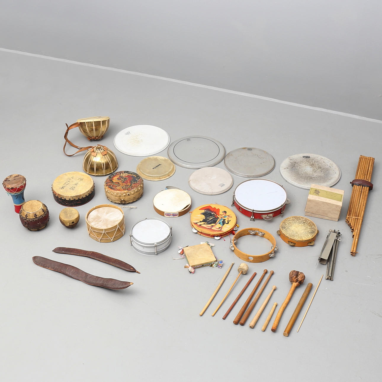 TRUMMOR, TAMBURINER, mm, ett parti.