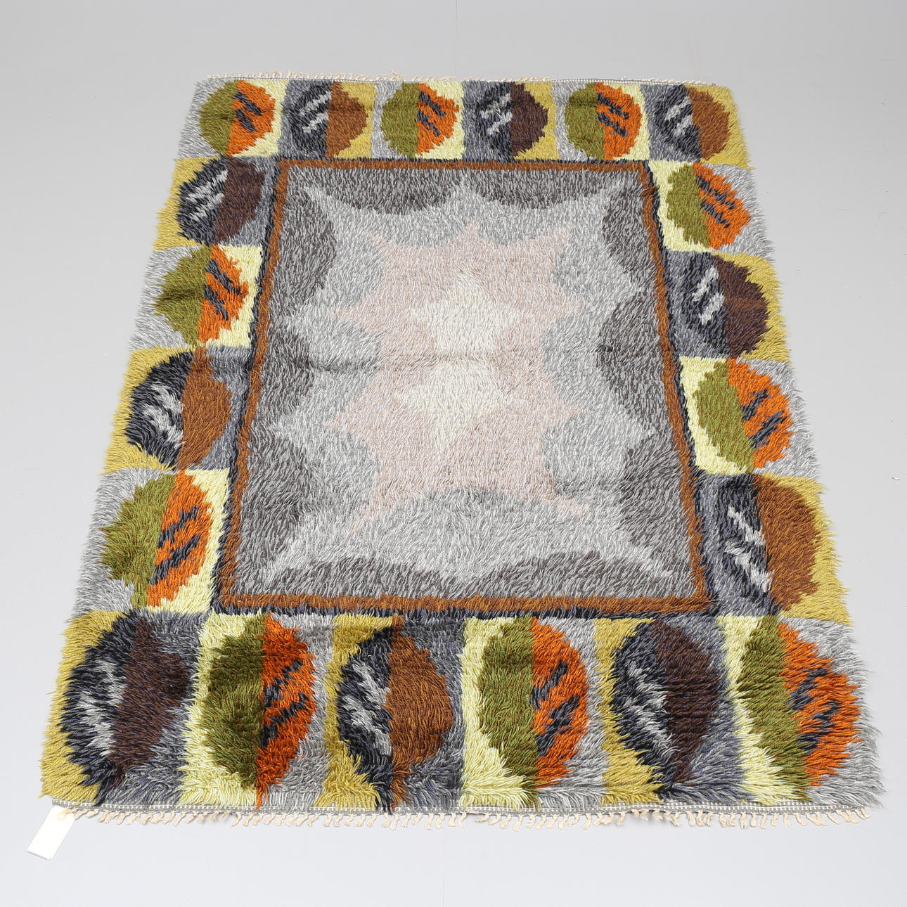 RYAMATTA, 196 x146 cm.