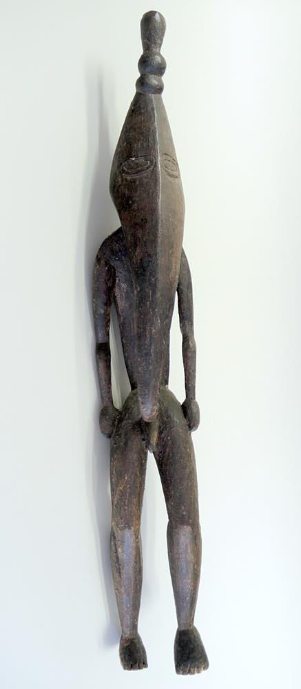 MANLIG FÖRFADERFIGUR MED FÅGELHUVUD, Papua Nya Guinea/Sepik+.