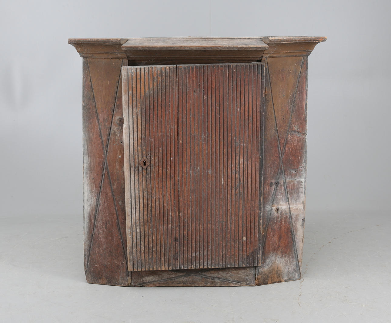 VÄGGSKÅP, gustaviansk stil, allmoge, 17/1800-tal.