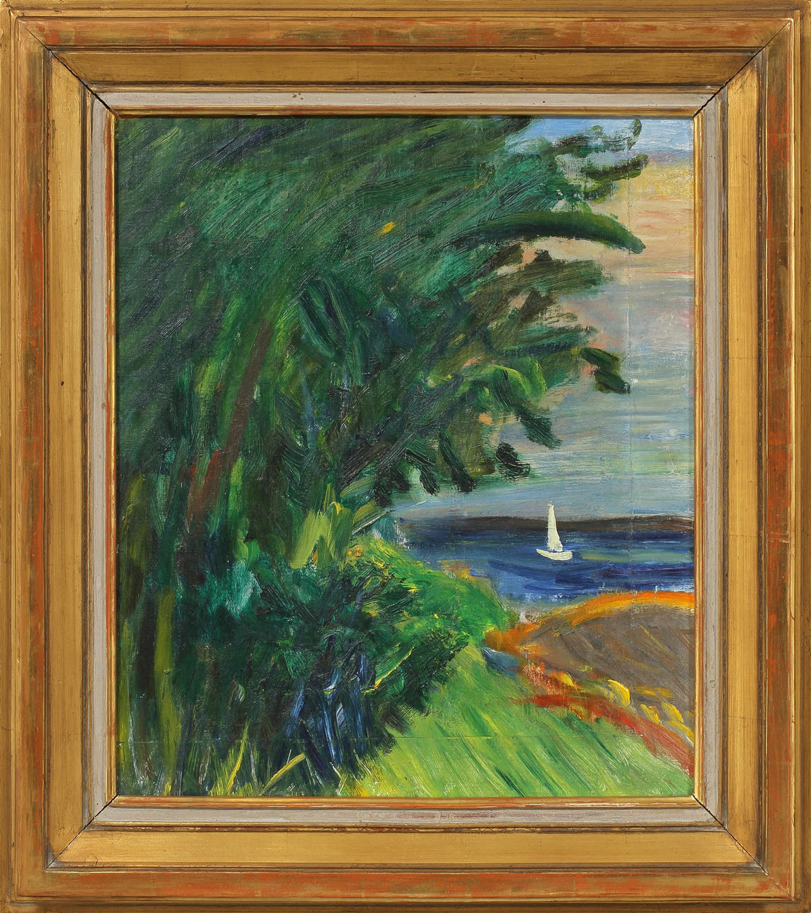 IVAN IVARSON (1900-1939). Segelbåt i grönskande vik. Olja på duk.