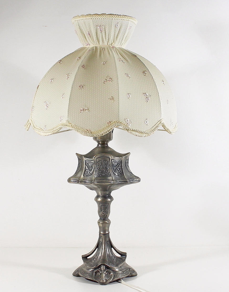 LAMPA, tenn, mitten 1900-tal.