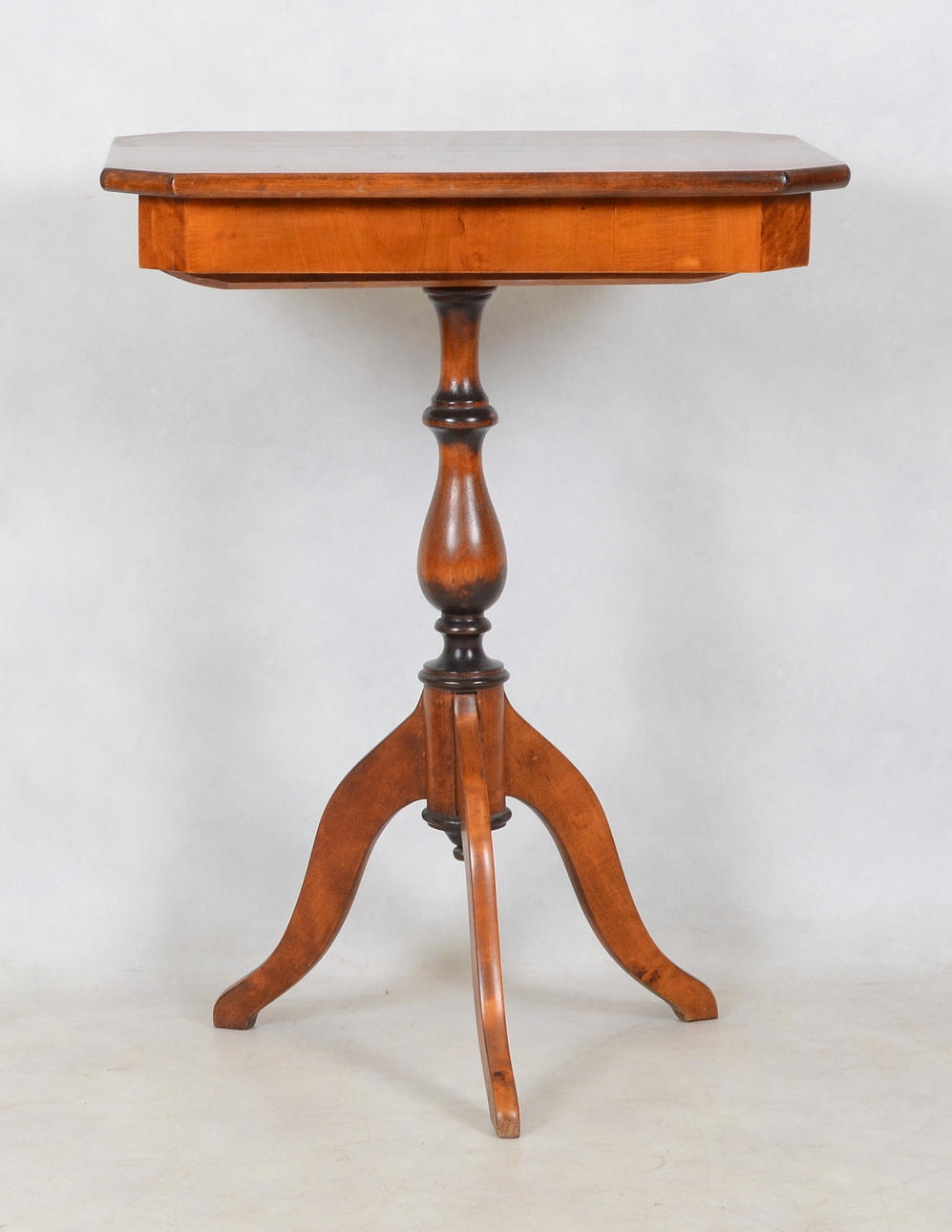 AVLASTNINGSBORD, mahogny, tidigt 1900-tal.