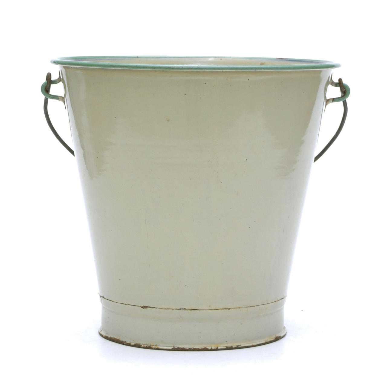 EIMER, Emaille auf Metall, „Swedish Manufacture“.