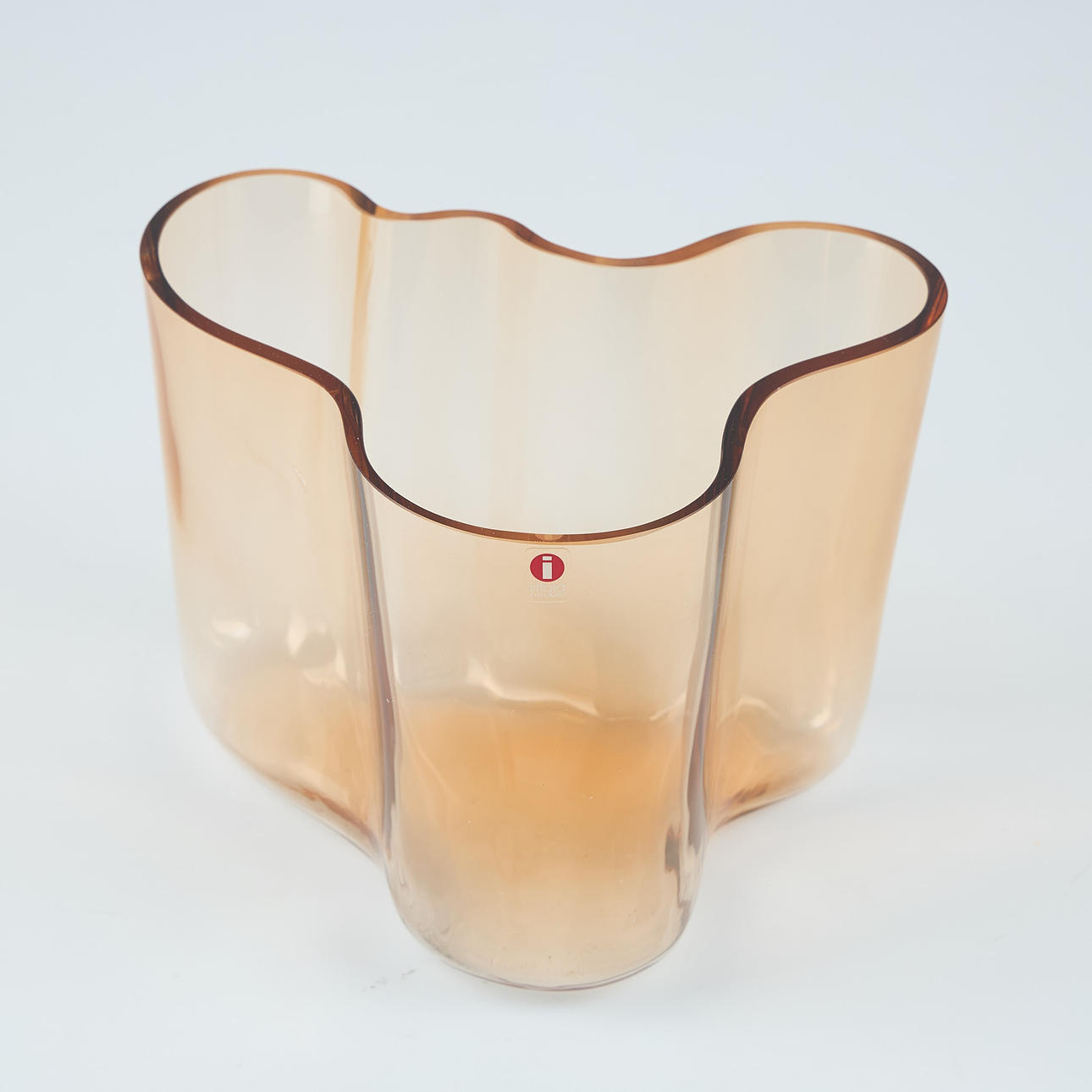 ALVAR AALTO. A vase, model Savoy 3030, signed Alvar Aalto Iittala