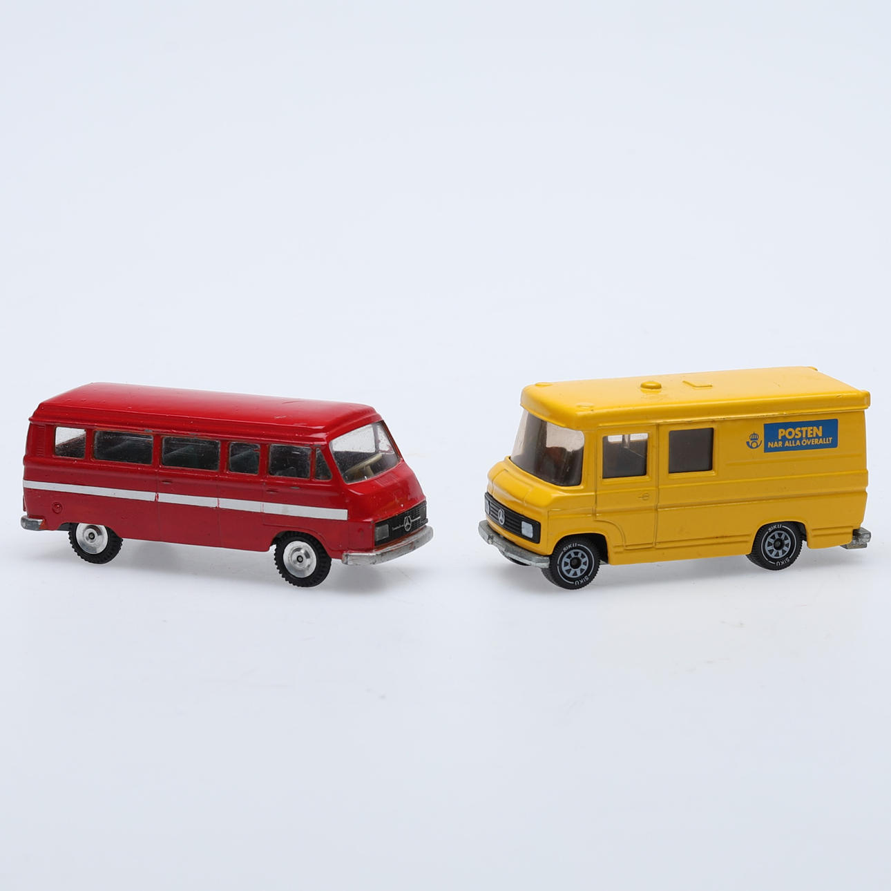 2 modelos de coches, Cursor, autobuses Siku MB.