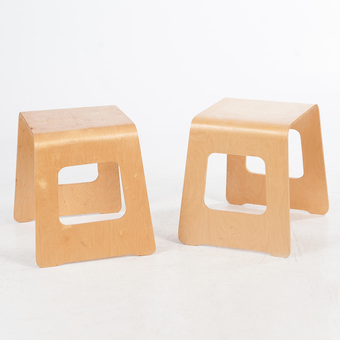 LISA NORINDER. Til IKEA, skammel, 2 stk, „Benjamin“.