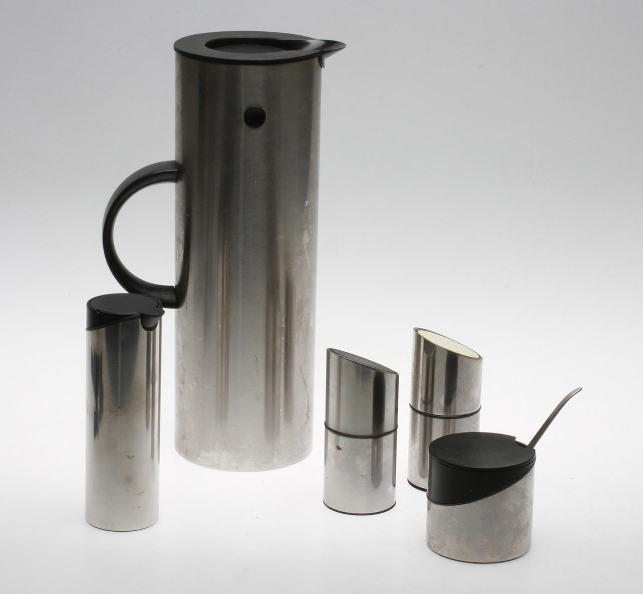 SERVISDELAR, 5 delar, Stelton och Royal Copenhagen.