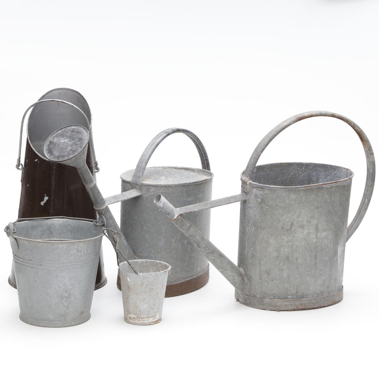 OBJETOS METÁLICOS, 5 piezas.