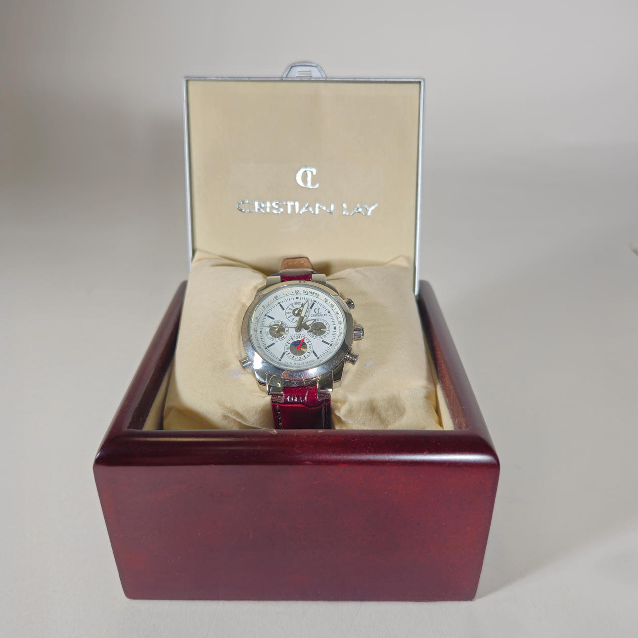 CRISTIAN CLAY HERRENUHR.