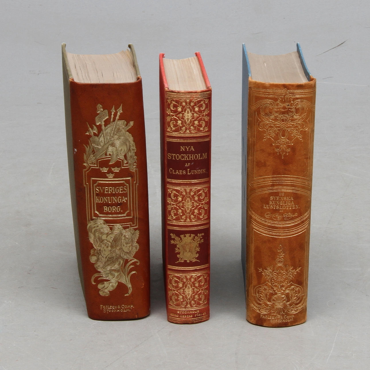 BÖCKER, 3 st, "De Svenska Kungliga Lustslotten", "Nya Stockholm" samt "Sveriges Konungaborg", 1800-talets slut.