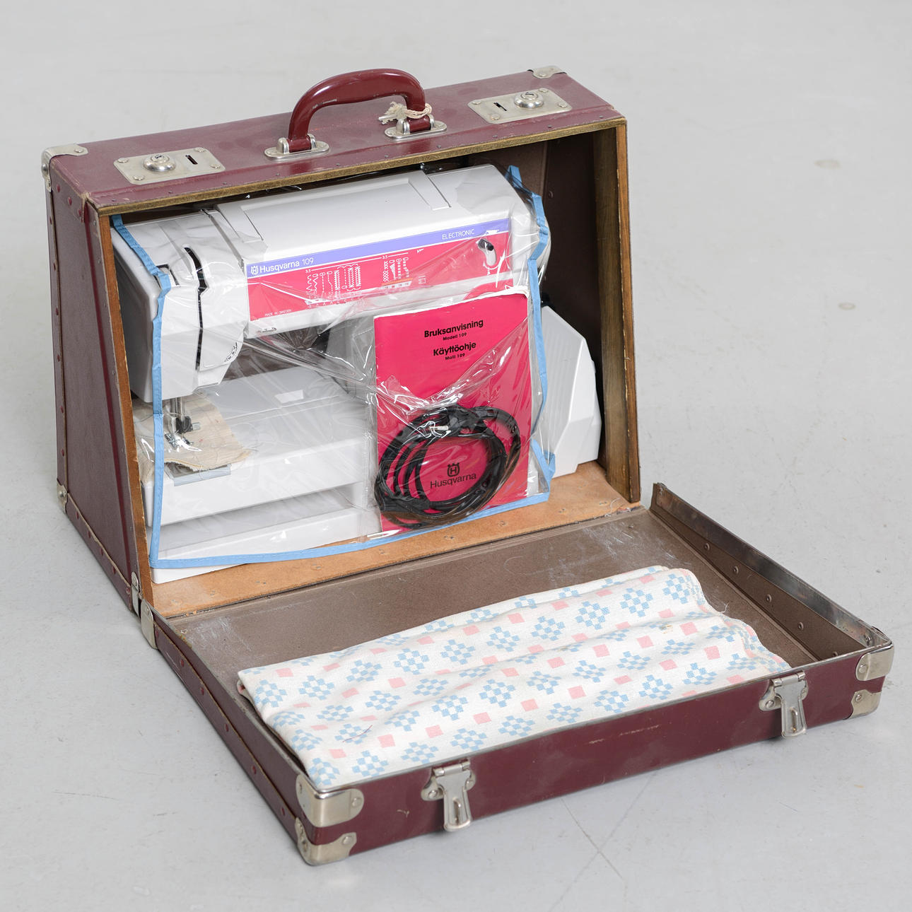 NÄHMASCHINE, „109" Husqvarna Electronic.