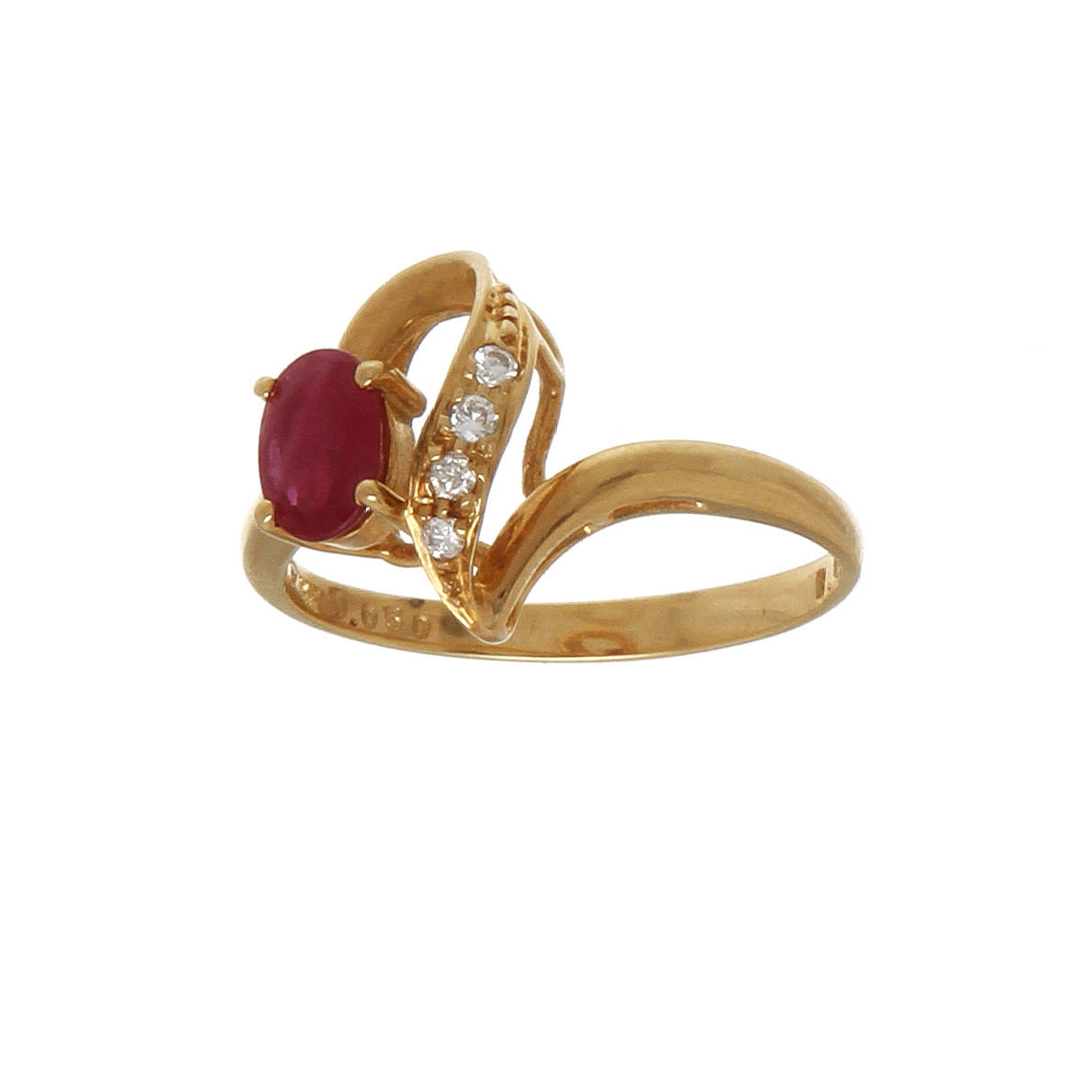 RING, 18K rödguld med rubin, ca 0,40 ct samt diamanter, totalt ca 0,05 ct. Vikt 2,6 g.