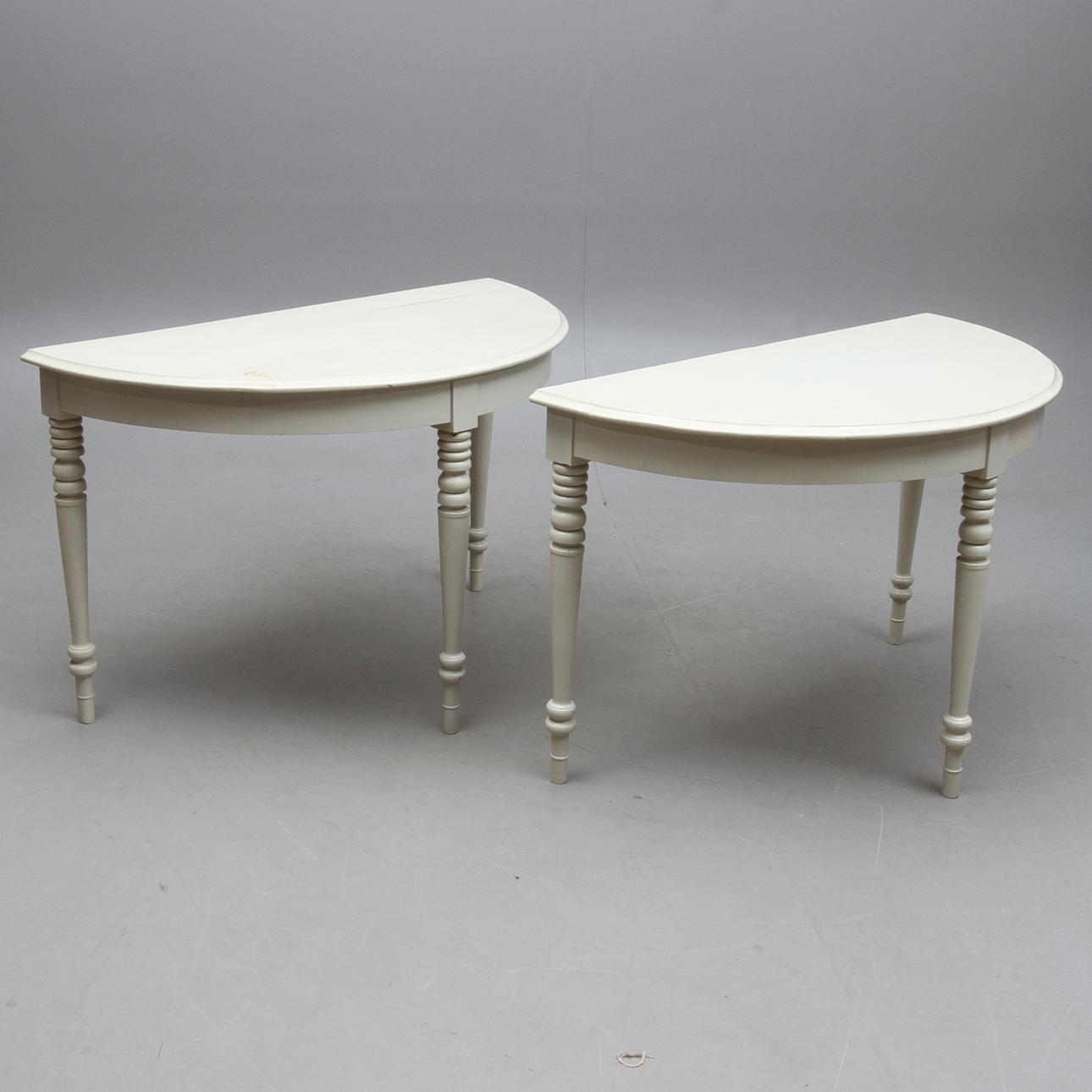 MÅNBORD, 2 delar, tidigt 1900-tal.