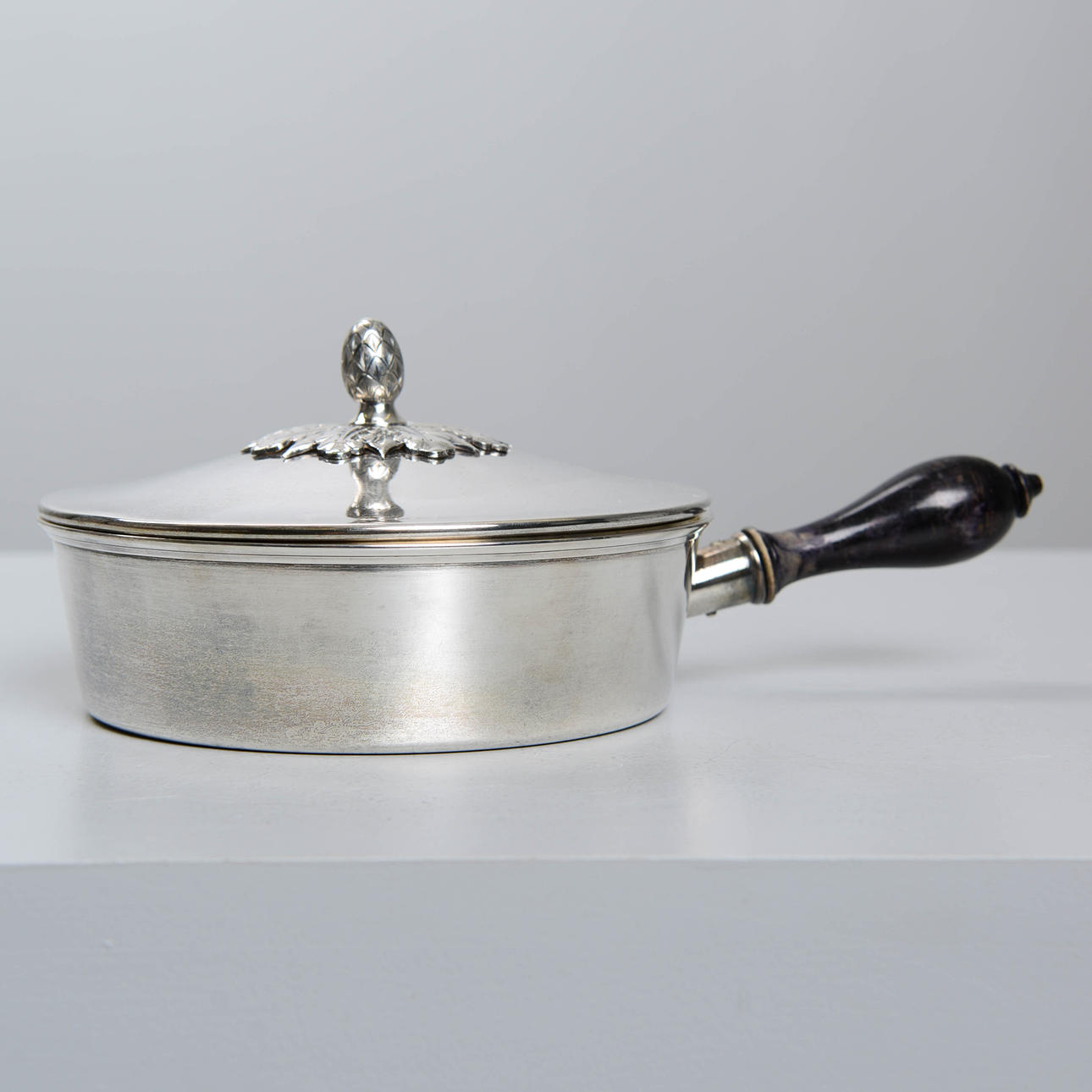 KAROTTE MIT DECKEL, Sterlingsilber, Stockholm, 1904.