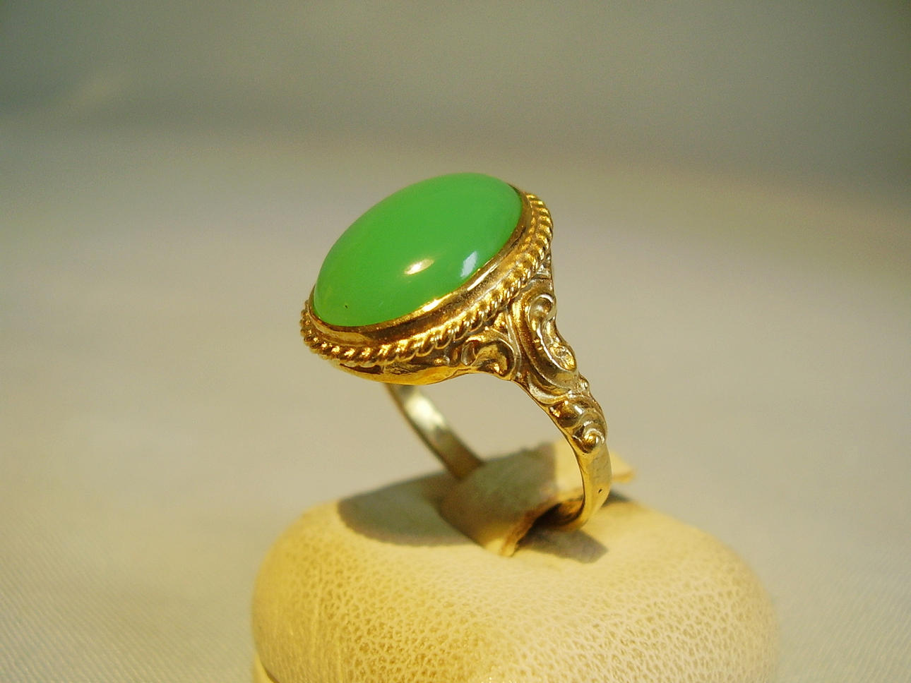 CHRYSOPRASE SOLITAIRE RING silver 935 guldpläterad.