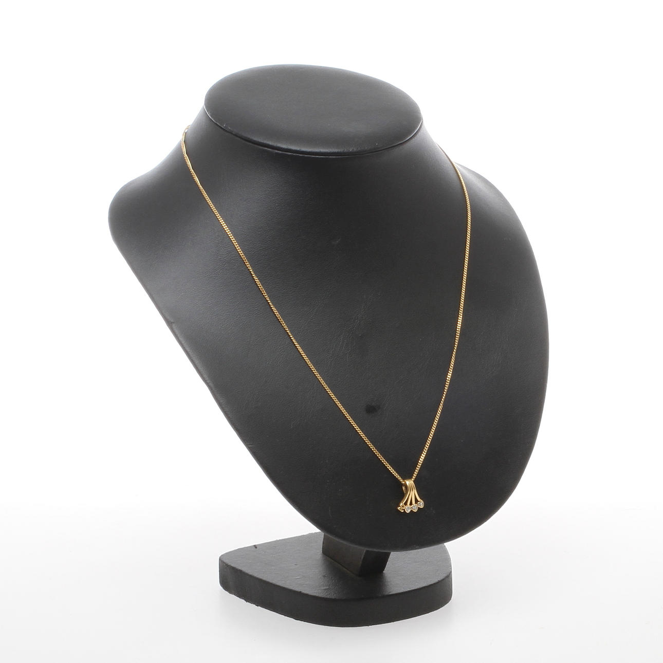 HÄNGE MED KEDJA, 18k guld, GFAB, sekelskiftet 2000.