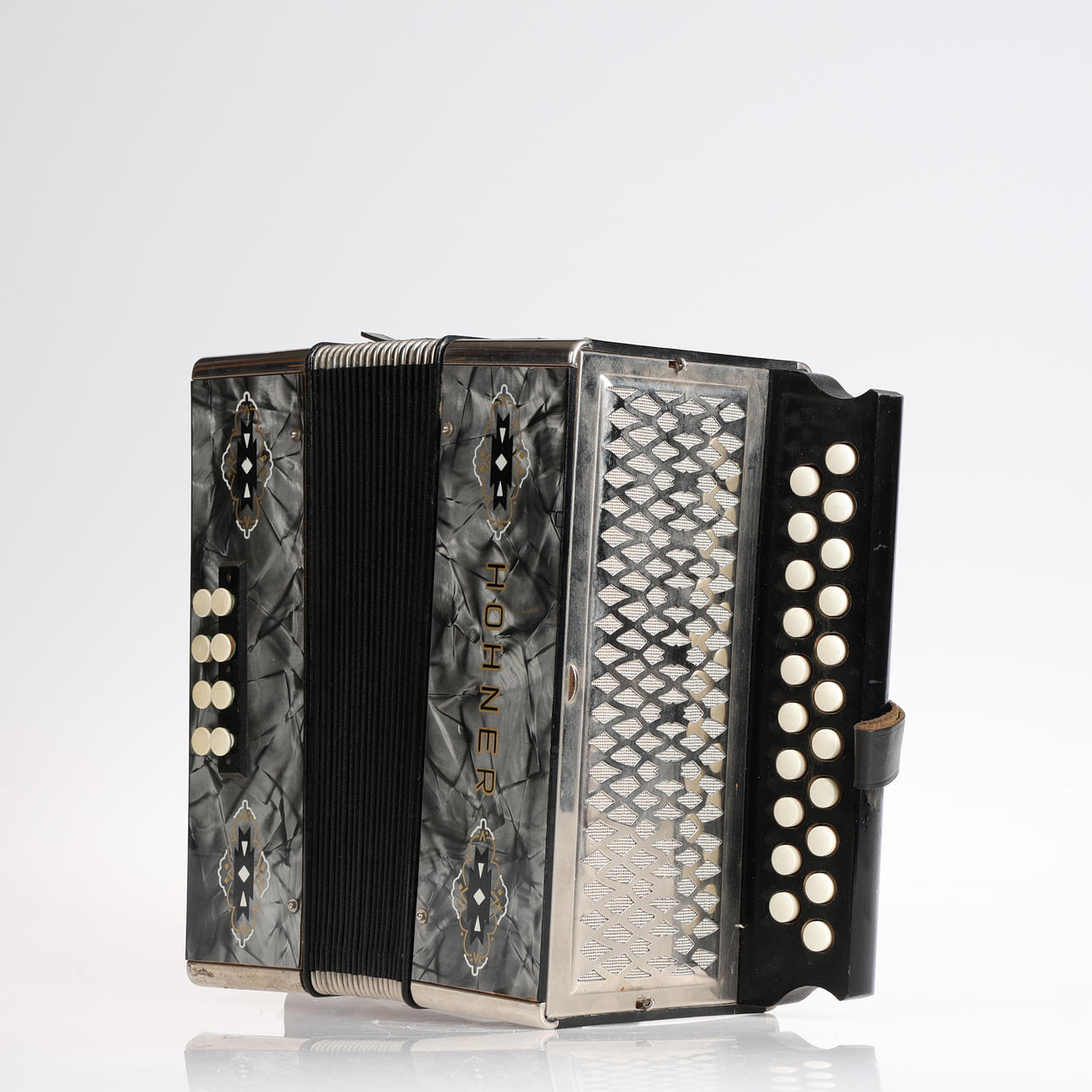 Ein Akkordeon, Hohner, 20. Jahrhundert.