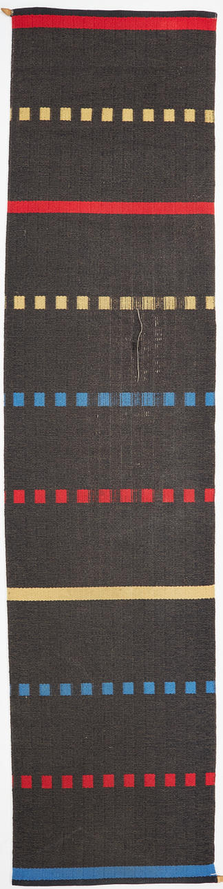 CASTLE HALL. Gallery mat, wool, lined decor with squares, label marked.
