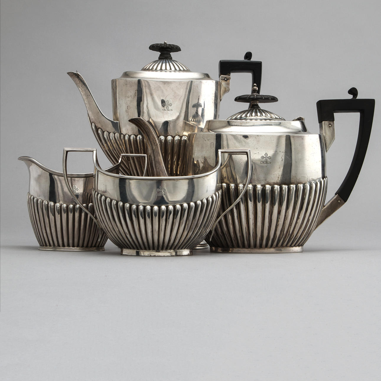 TE och KAFFESERVIS, silver, 4 delar, totalvikt 1500 gram.