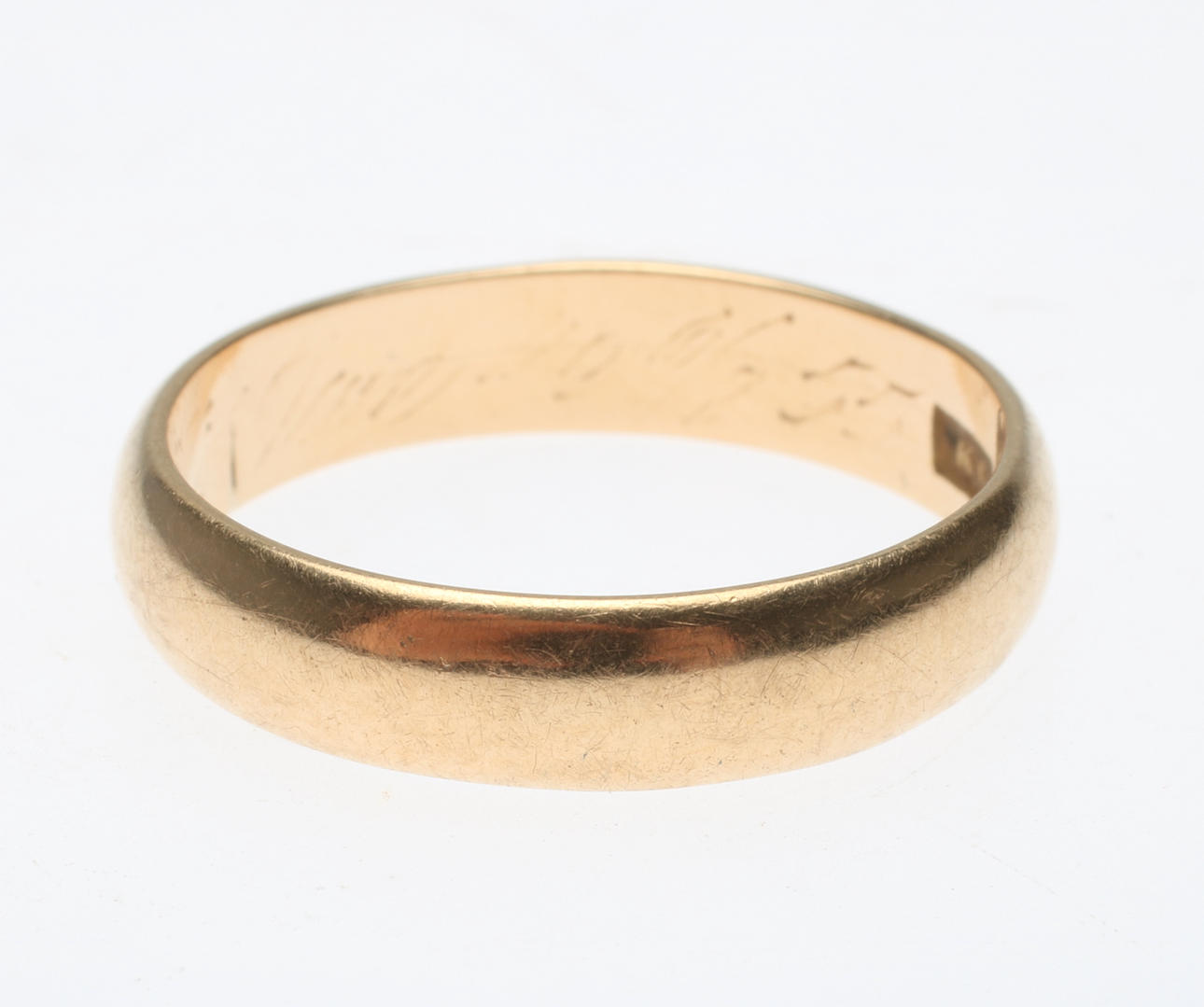RING, guld, 18 K, vikt 3,8 gram.