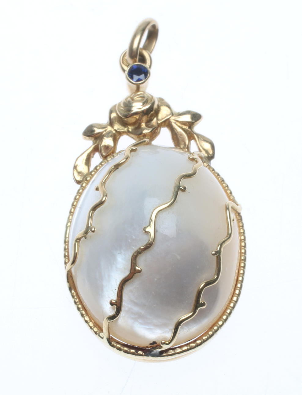 HÄNGE, guld,18k,innefattad pärla, vikt 5,0 gram.