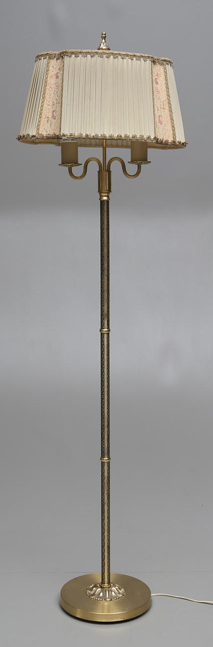 GOLVLAMPA, empirestil, 1900-talets andra del.