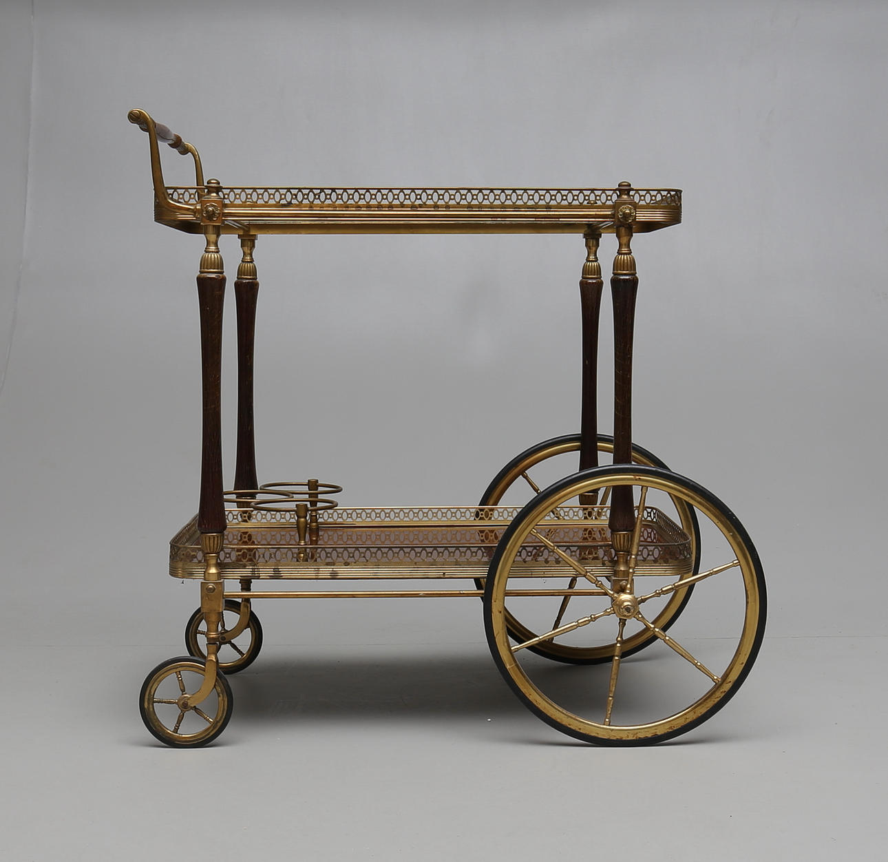 SERVERINGSVAGN/ BARVAGN, glas, trä samt mässing, 1900-talets mitt.