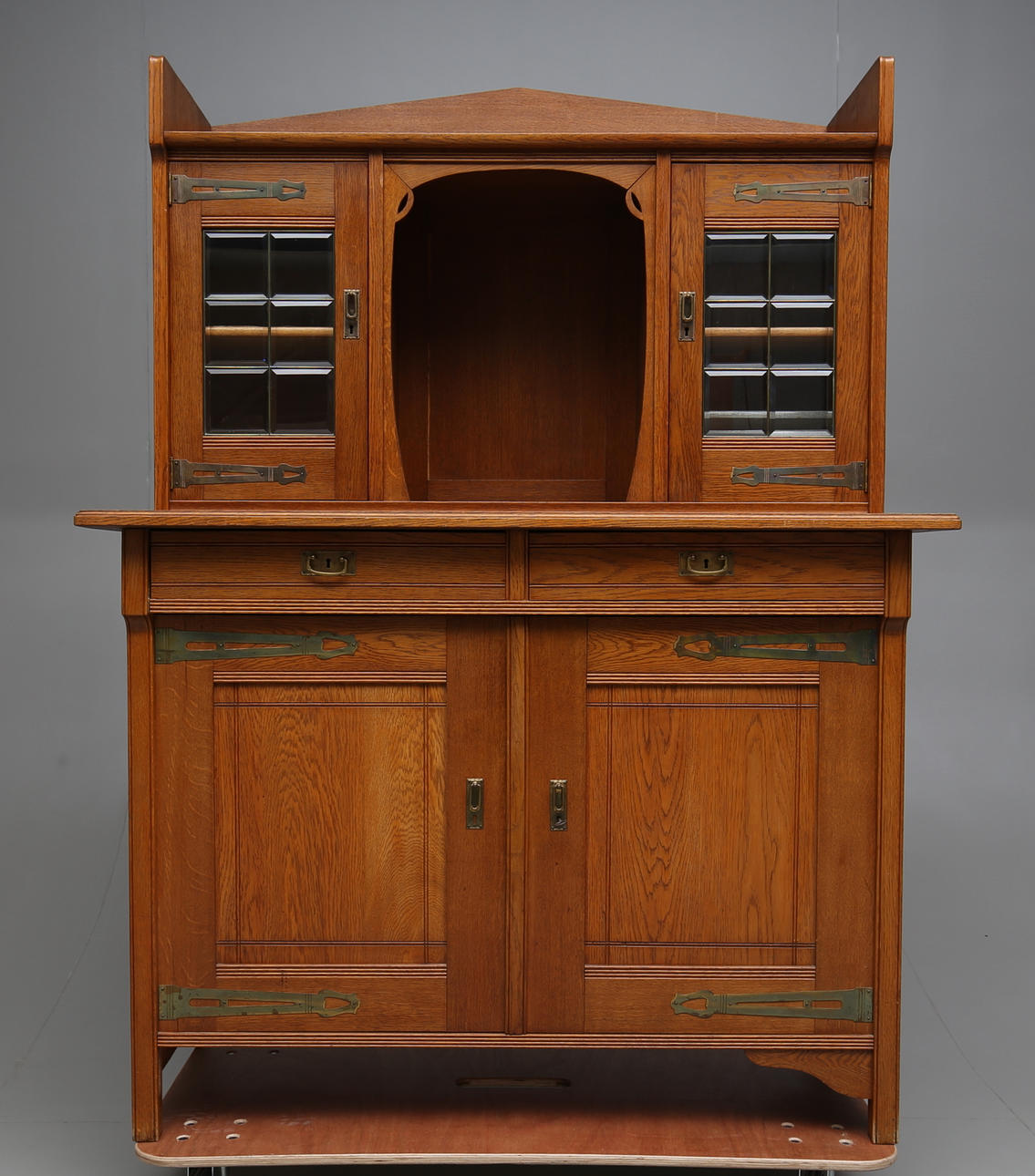 VITRINSKÅP, ek, jugend, tidigt 1900-tal.