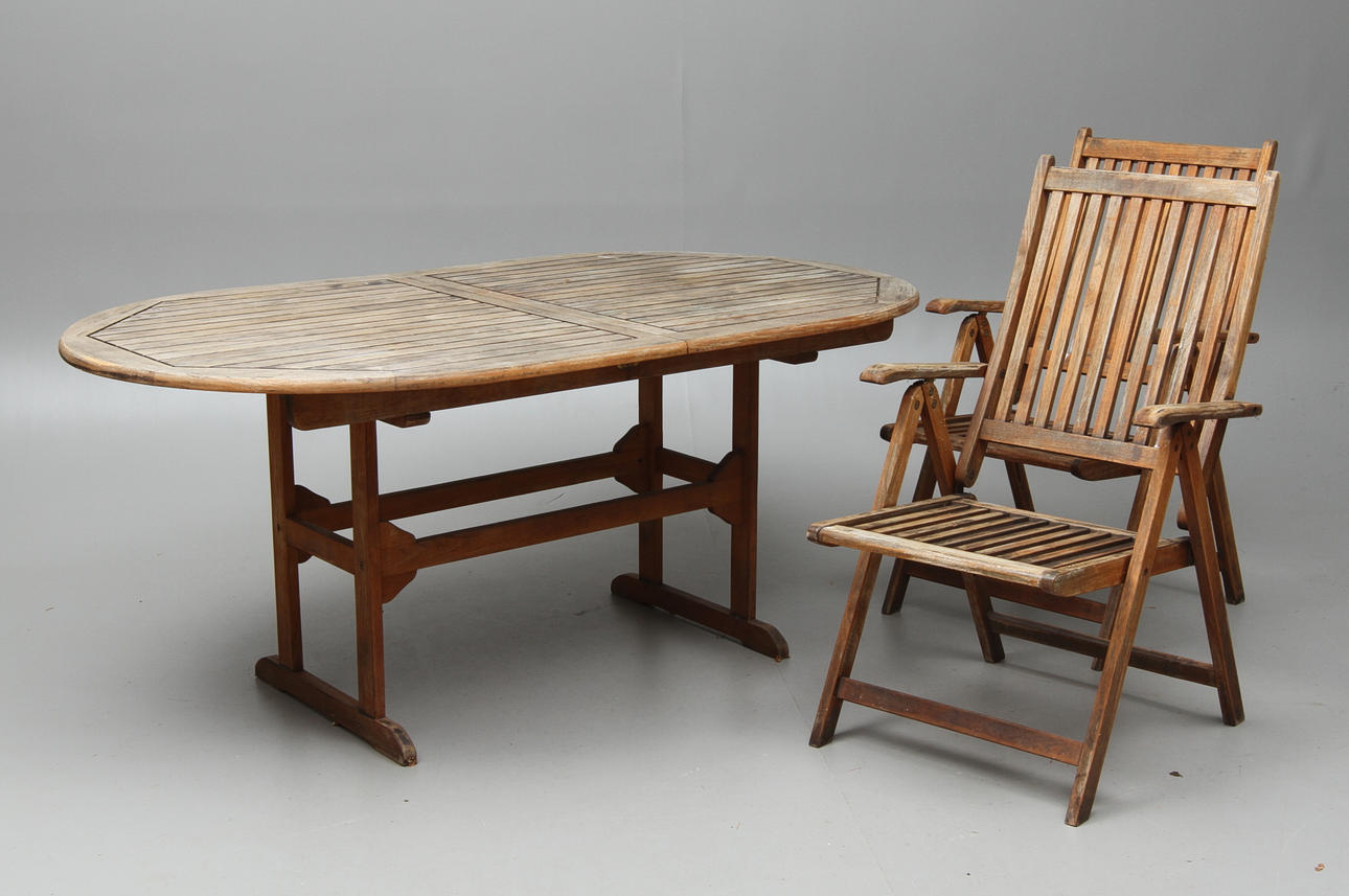 TRÄDGÅRDSBORD, FÄLLSTOLAR, 2 st, trä, 19/2000-tal.