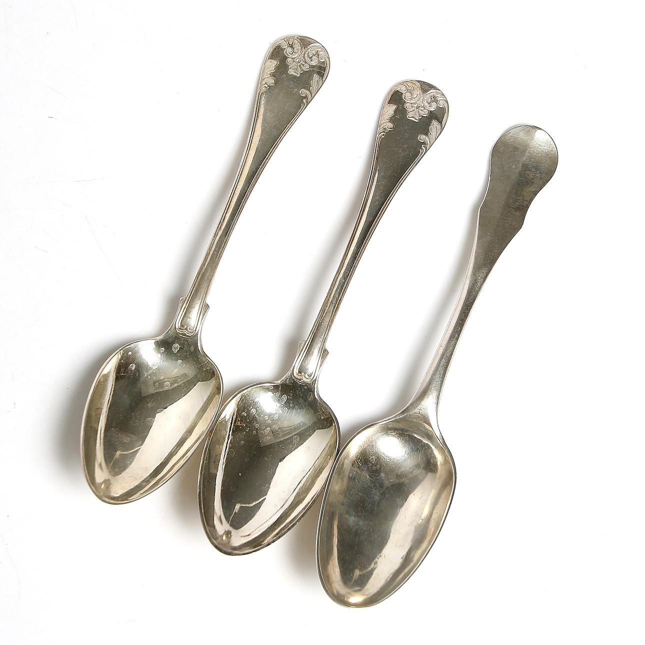 SKEDAR, 3 st, Petter Åkerman (1754-1792), 1782, samt 2 st. Aktiebolaget Bernhard Hertz, 1903. Stockholm. Vikt 172 gram.