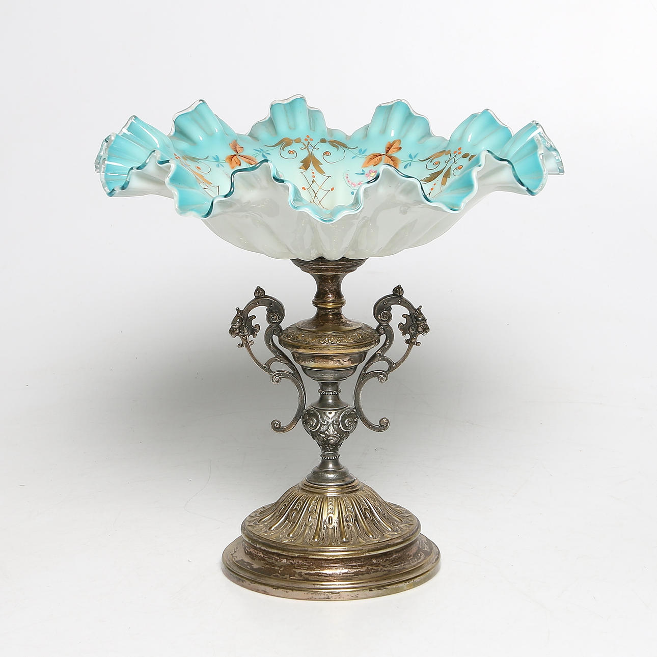 BORDSUPPSATS, nysilver och glas, omkring sekelskiftet 18/1900.