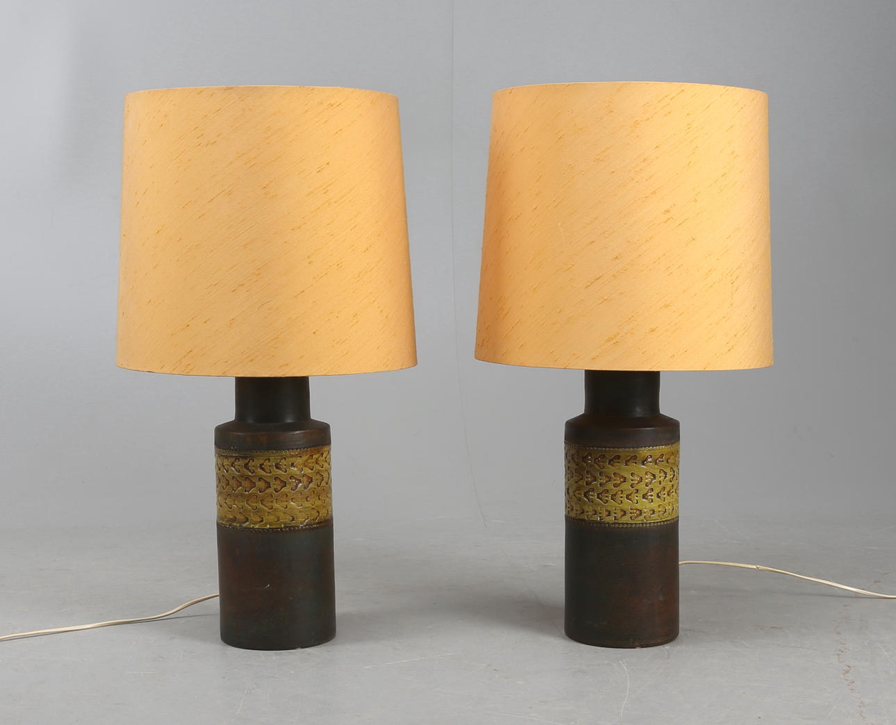 BORDSLAMPOR, 1 par, keramik, Bergboms, 1900-tal.