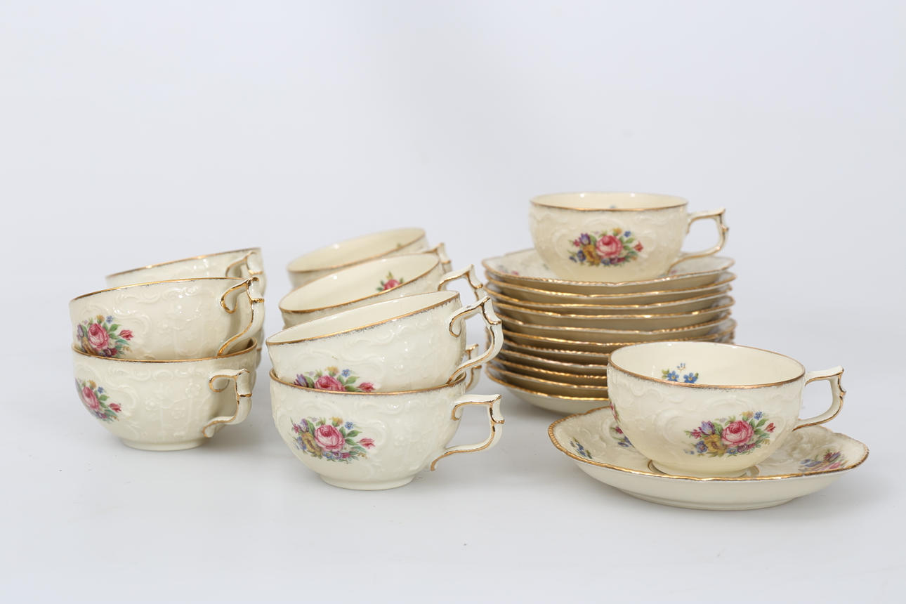 MOCKAKOPPAR MED FAT, porslin, 24 delar, "Sanssouci", Rosenthal.