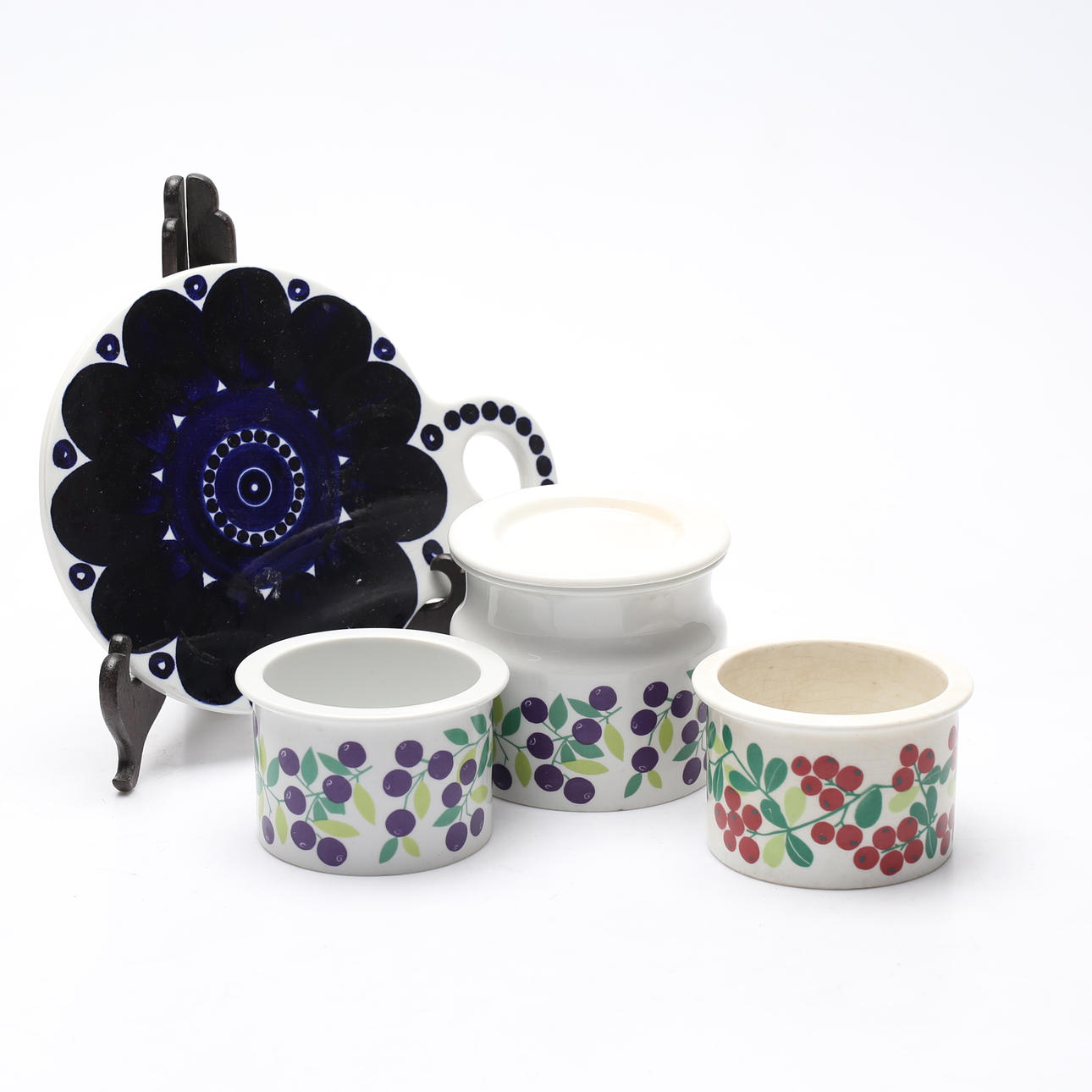 ESINEITÄ, 4 st, Arabia, Suomi.