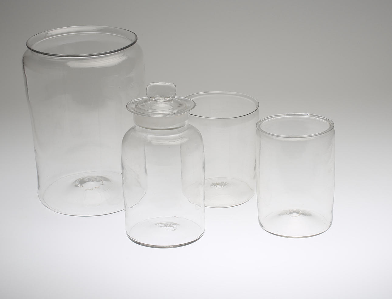 GLASBURKAR, 4 st, munblåsta, 1800/1900-tal.