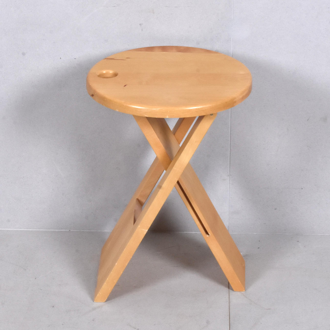 ADRIAN REED. Taburete, «taburete Suzy».