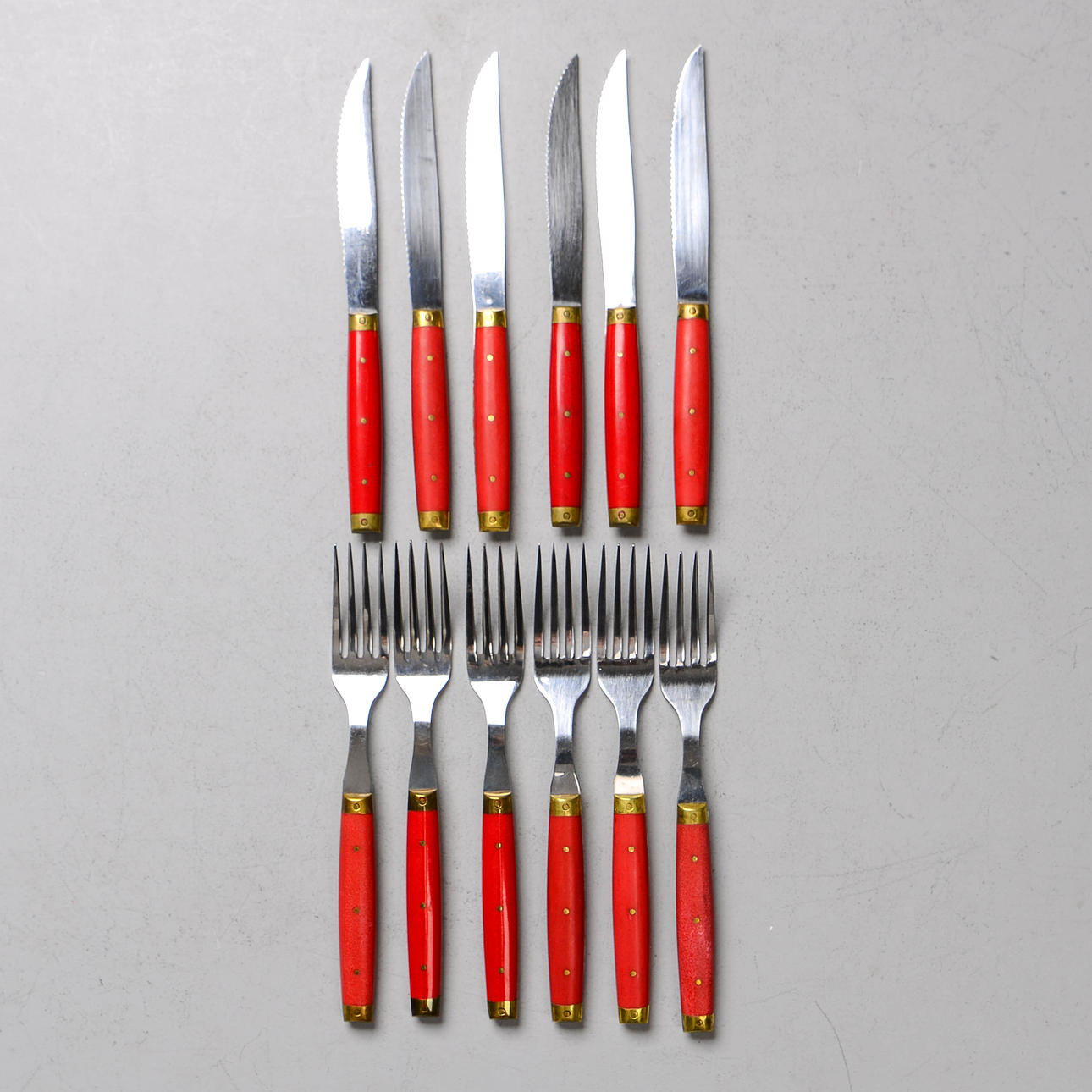 CUBIERTOS FRANCESES PARA 6 PERSONAS.