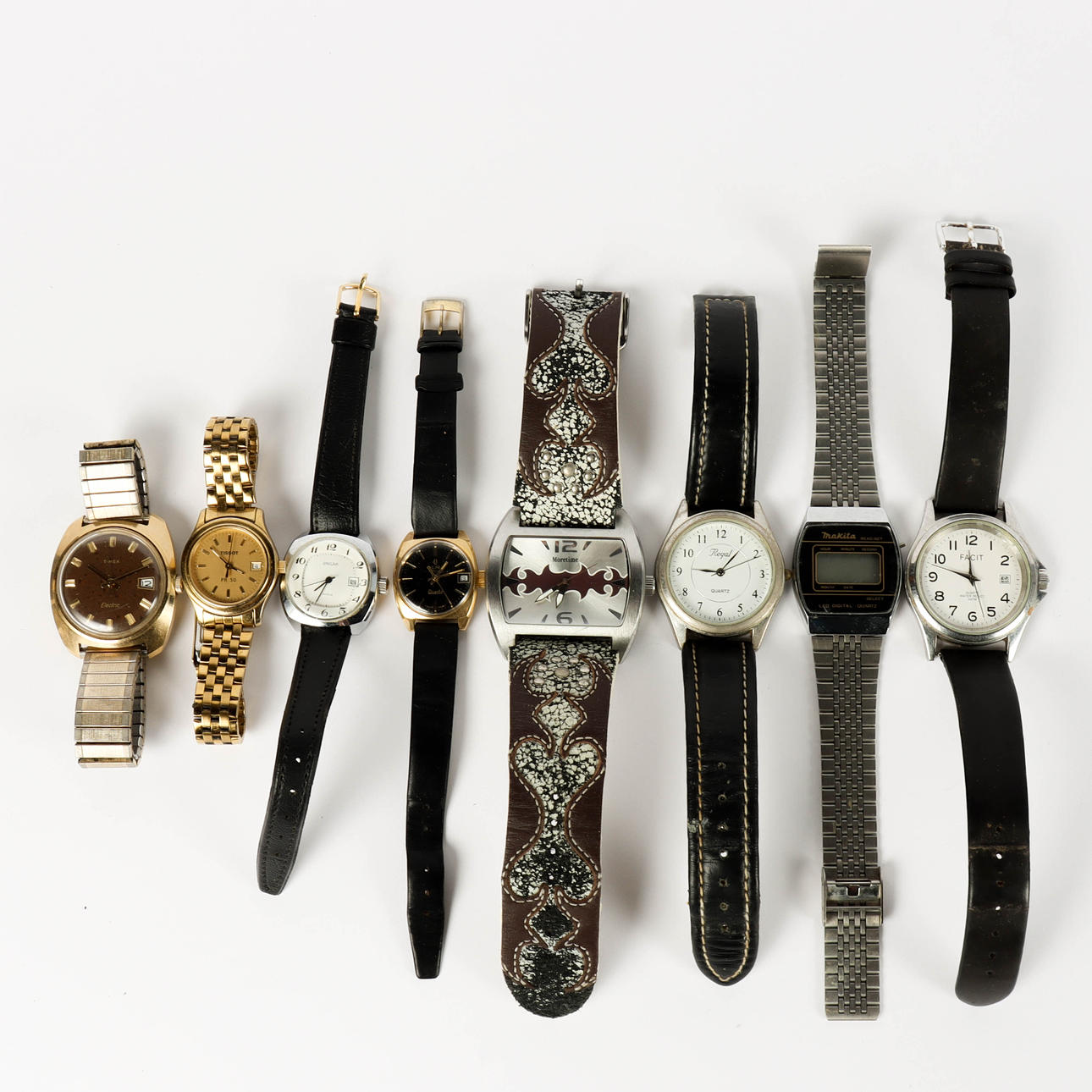 WRISTWATCH 8 pieces, steel.