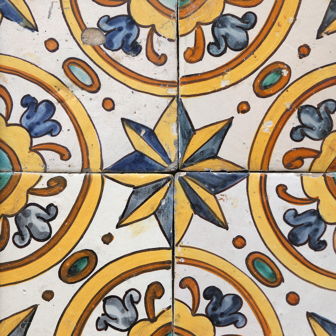 "De mostra" tiles panel, 18th Century.