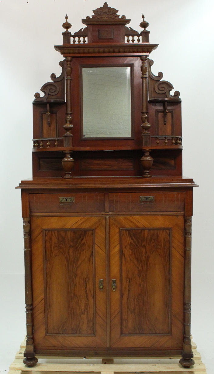 SPEGELBYRÅ, nyrenässans.