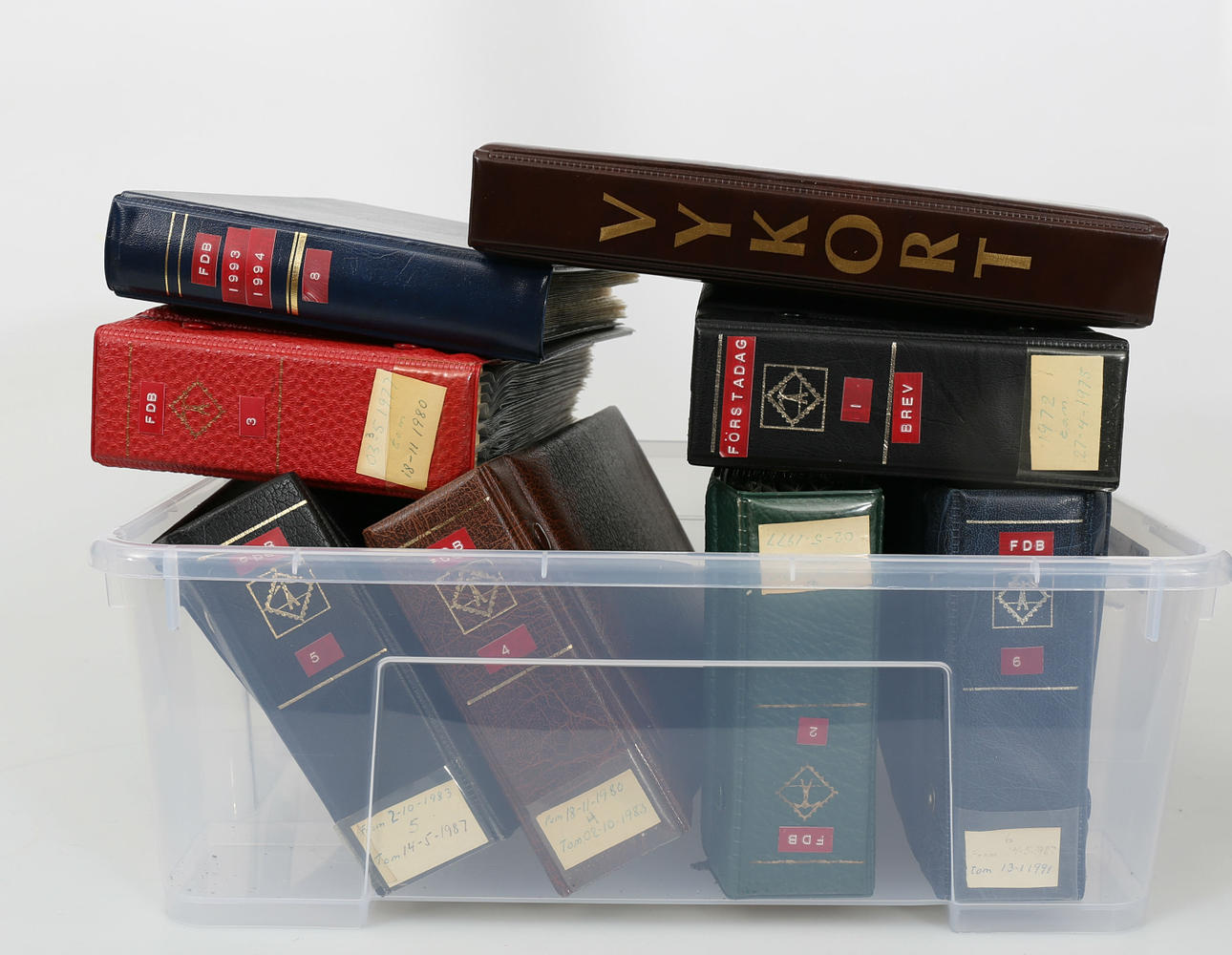 FÖRSTADAGSBREV OCH TYSKA POSTKARTE, 8 album, Sverige och Tyskland, 1900-tal.