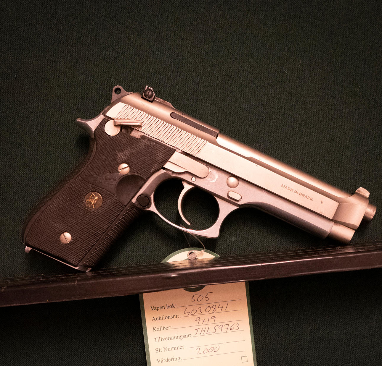 Modelo Taurus PT99 Calibre 9x19. No adicional THL59763.