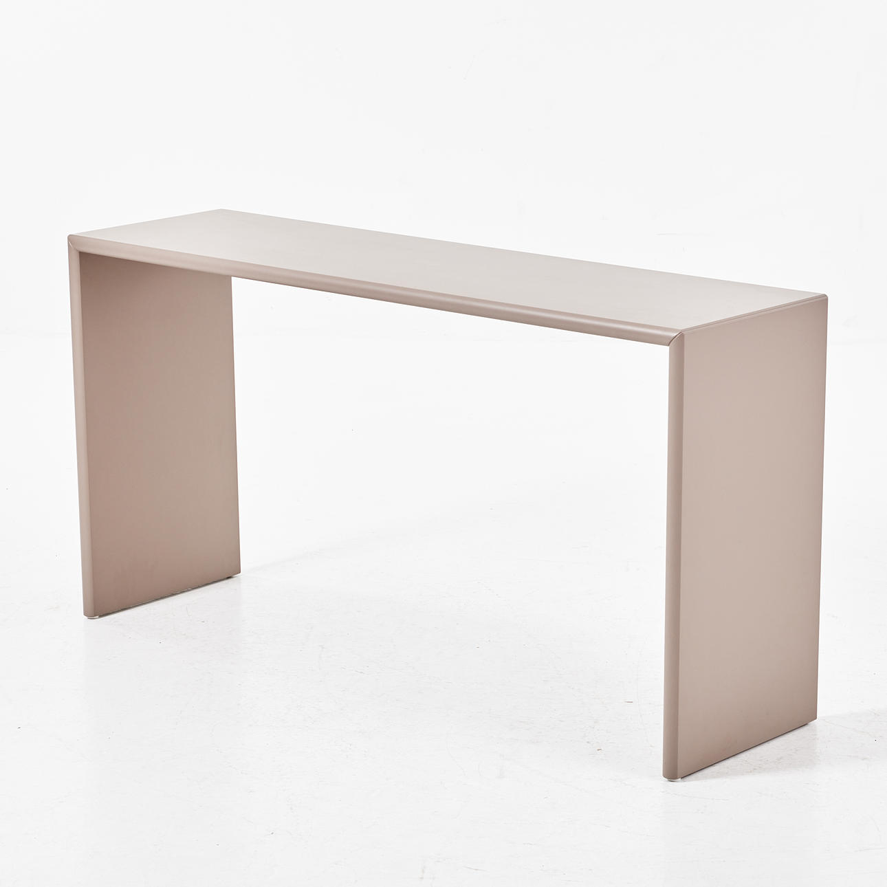 PETER J LASSEN. Skrivebord, „Monterey“, Montana, moderne.